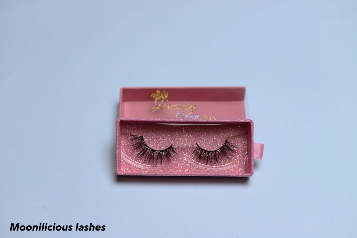 Luxuryqueenlashes style Moonilicious- magnetic - magnetische wimpers - volume Luxuryqueenlashes