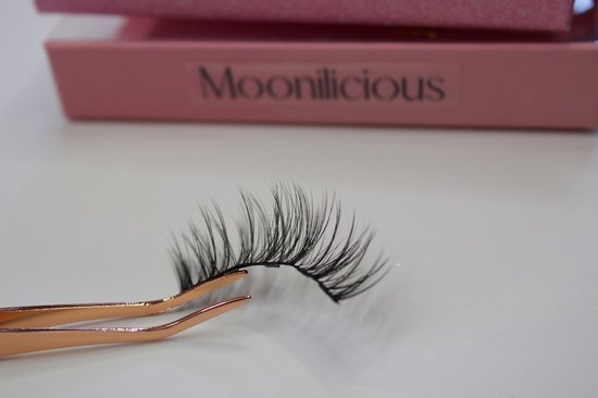 Luxuryqueenlashes style Moonilicious- magnetic - magnetische wimpers - volume Luxuryqueenlashes